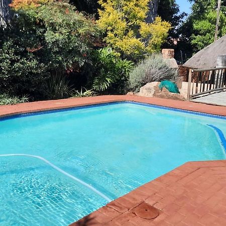 Legaeng Cottage - Serenity Pretoria Bagian luar foto