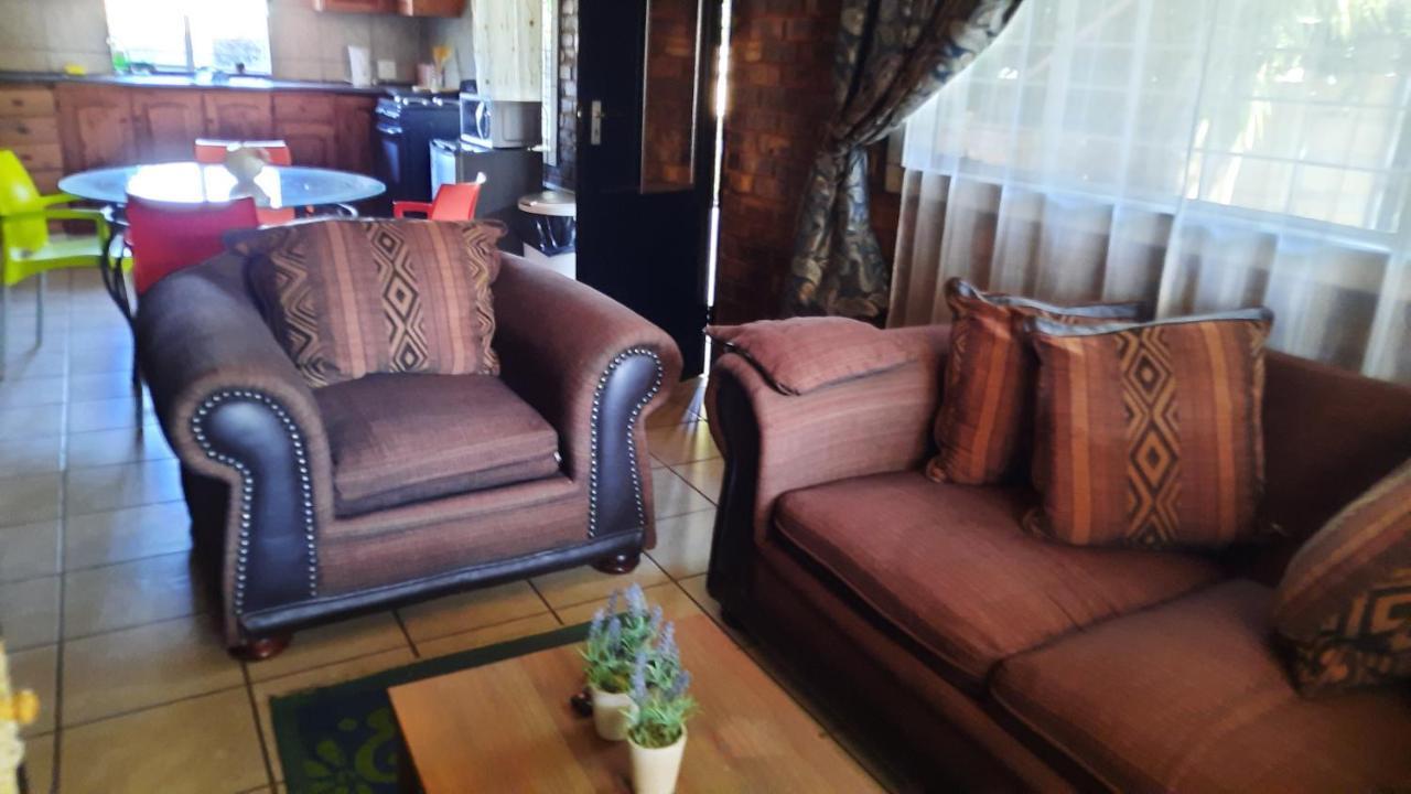 Legaeng Cottage - Serenity Pretoria Bagian luar foto