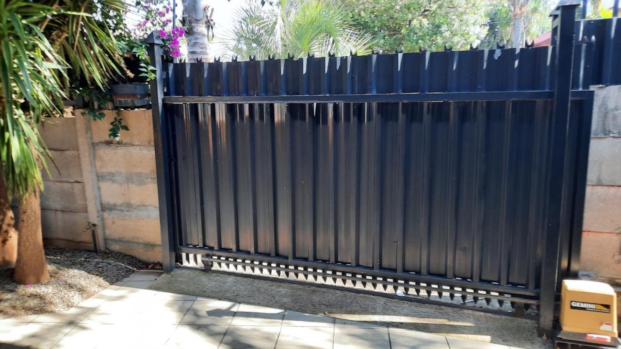 Legaeng Cottage - Serenity Pretoria Bagian luar foto